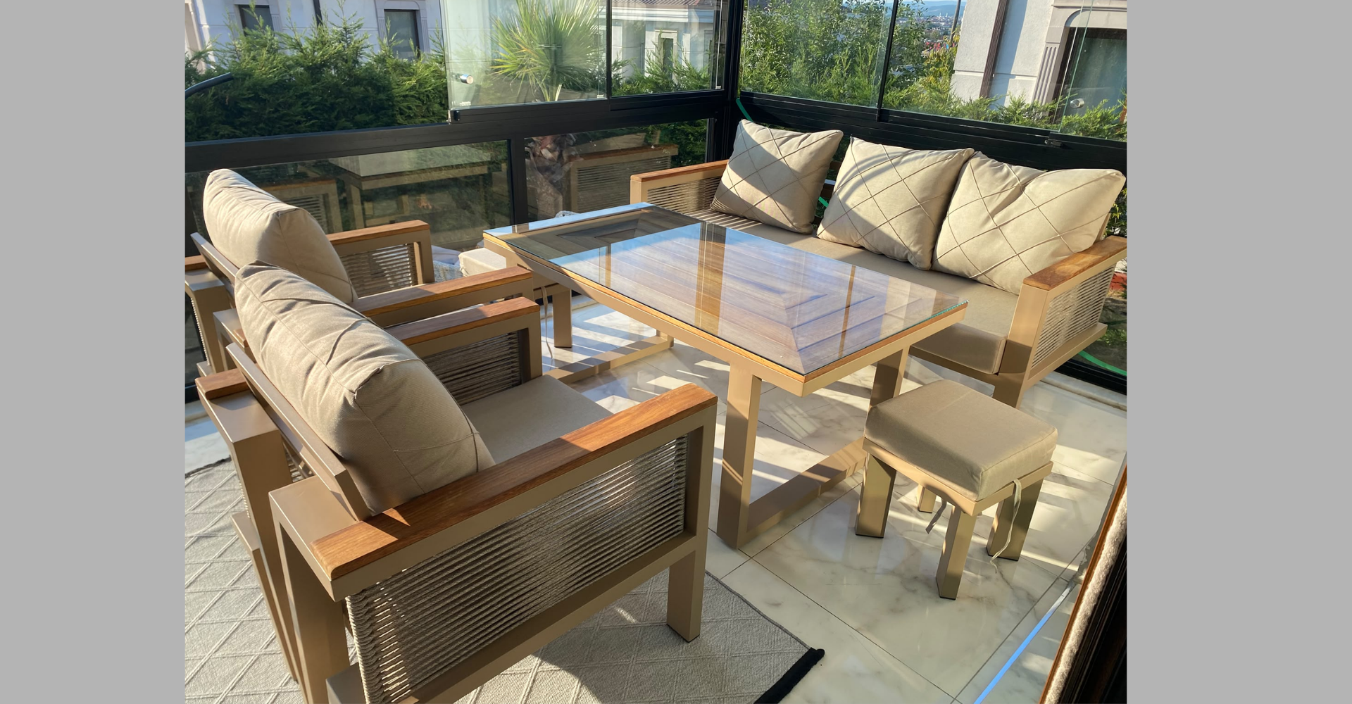 Modern Balkon Takımı